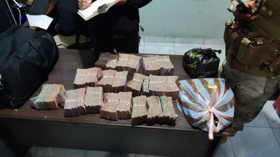 Un hombre intentó traficar $us 187.000 y más de Bs 1 millón a Argentina