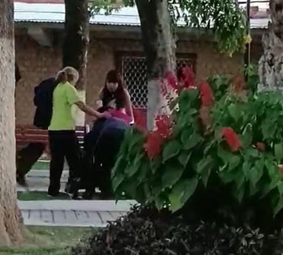 Pelea en la plaza Campero: Vecinos denuncian abandono