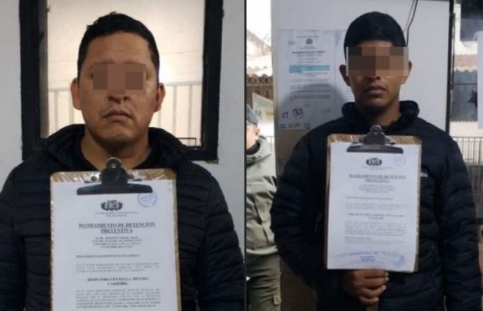 Dan de baja a subteniente y sargento de policía implicados en el robo de Bs 400 mil 