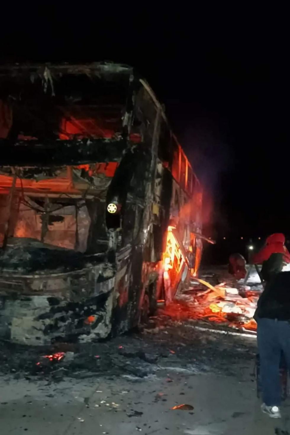 Flota San Lorenzo arde cerca de Camargo