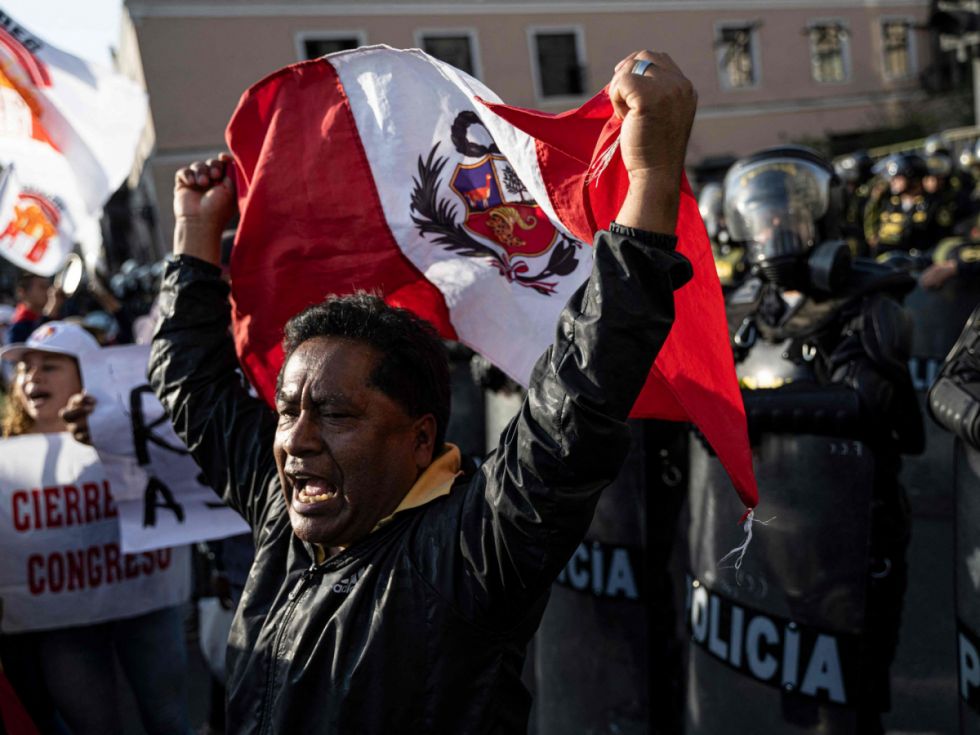 En Perú rechazan el fallo judicial contra protestas
