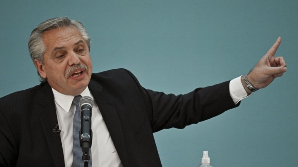 Alberto Fernández cuestiona el préstamo del FMI