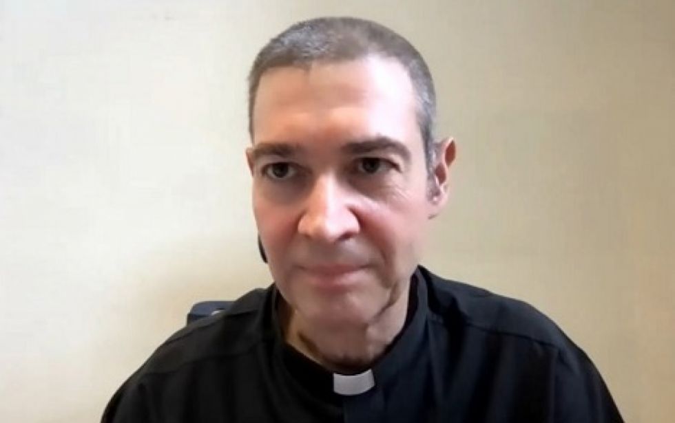 CEB aclara que hace tres años gestionó la visita del representante del Vaticano
