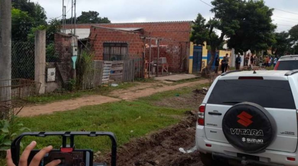 Policía se entrega luego de matar a su esposa y a su inquilino a balazos