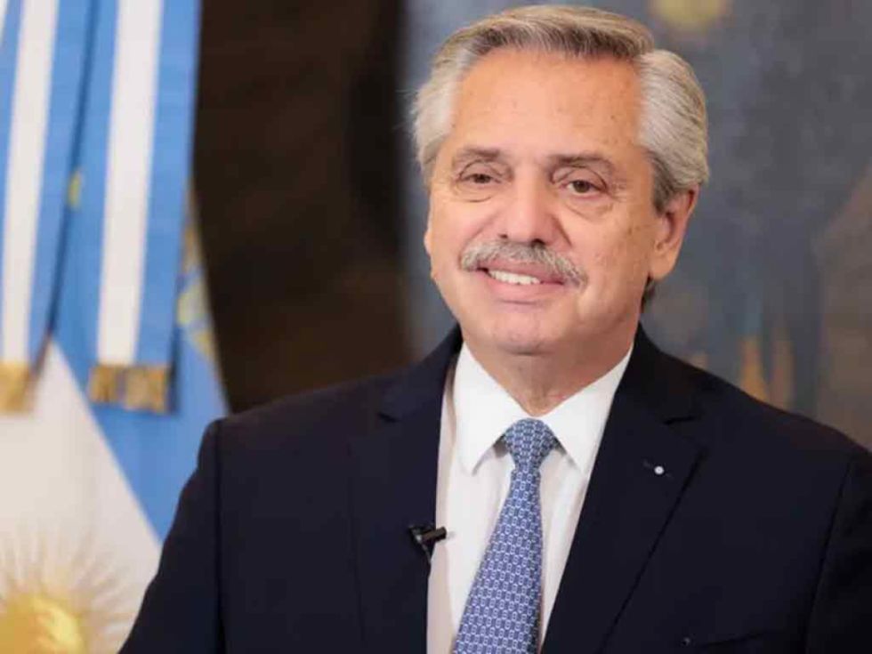 Fernández aboga por fortalecer la Unasur