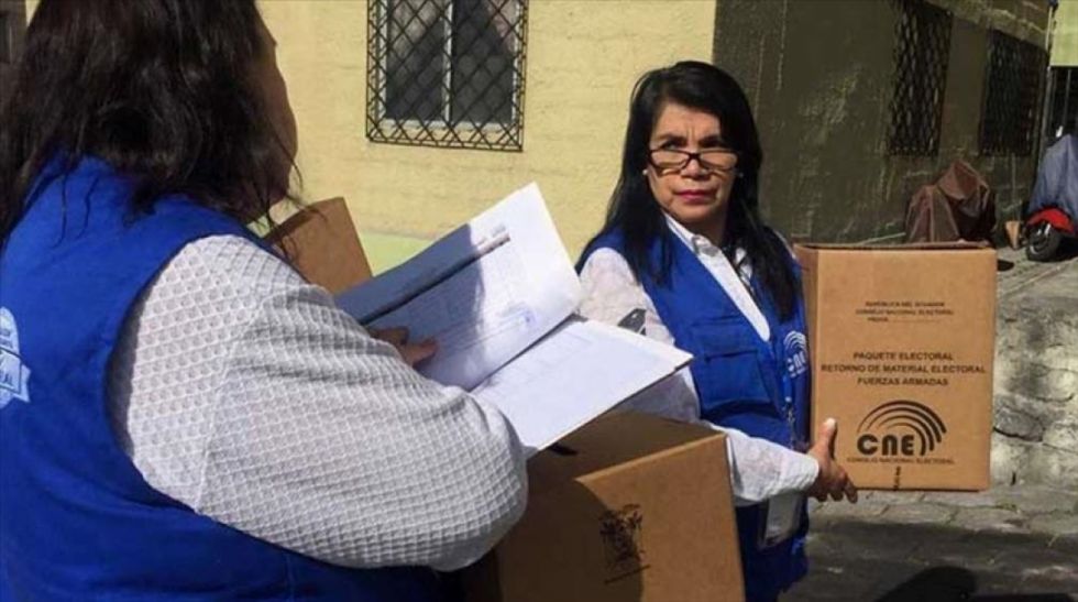Tres candidaturas presidenciales inscritas en Ecuador
