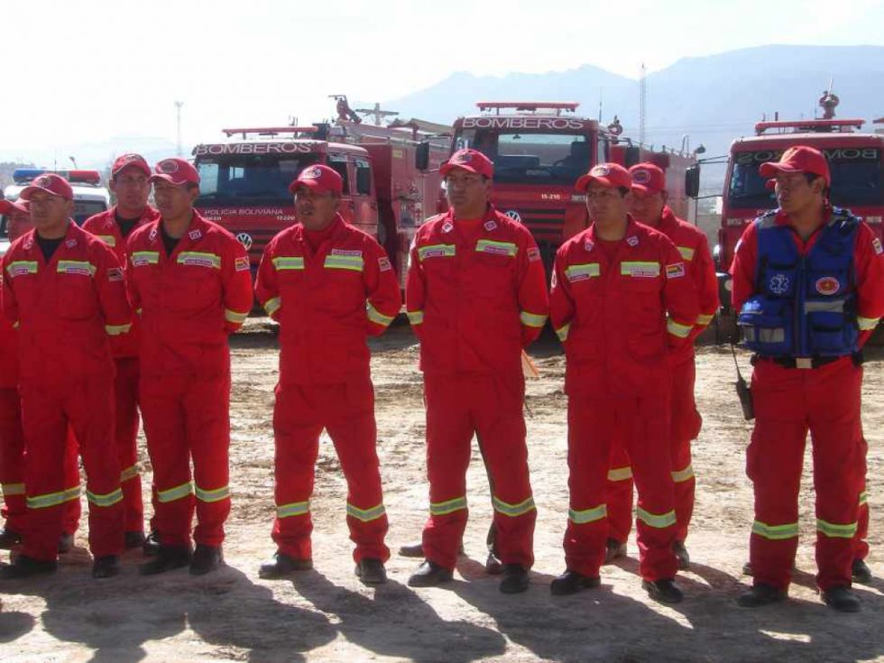 Lanzan convocatoria para bomberos voluntarios