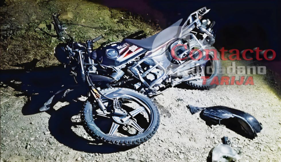 Muere un motociclista tras colisionar contra un vehículo en la carretera Bermejo-Padcaya