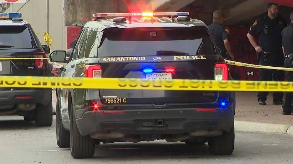 Acusan de asesinato a policías en EEUU tras tiroteo mortal