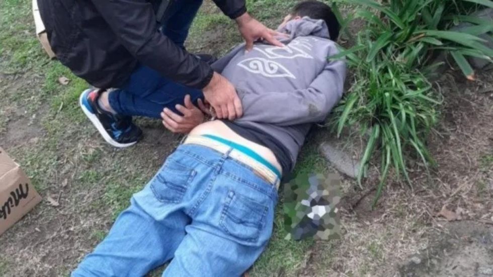 Dieron una paliza a ladrón que citaba a sus víctimas en Marketplace