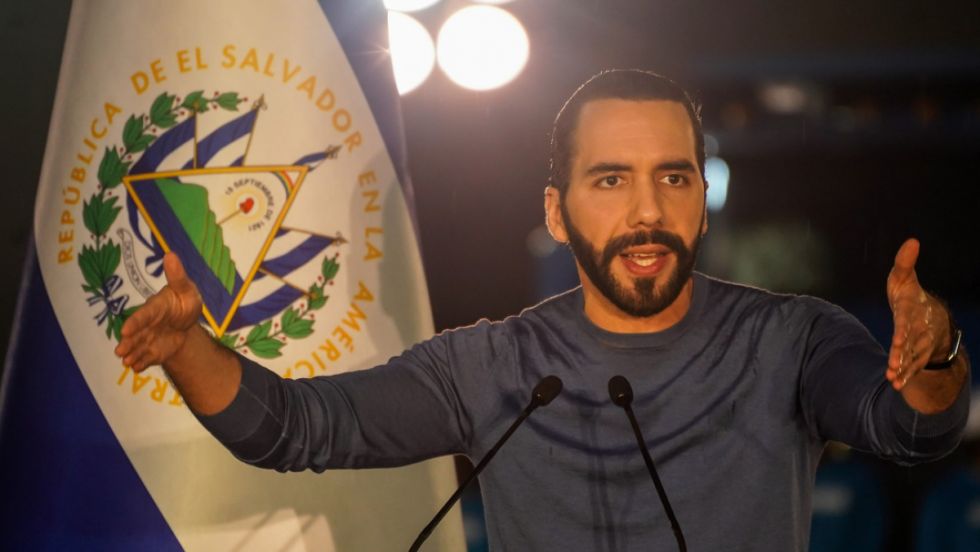 Bukele confirma postulación para 2024