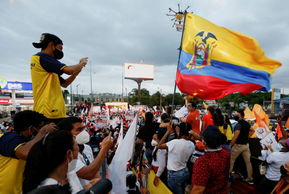Candidatos de Ecuador recorren varias provincias