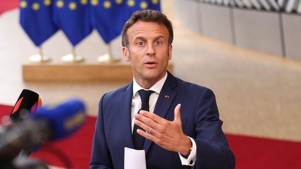 Macron busca que "Francia vuelva a la calma"