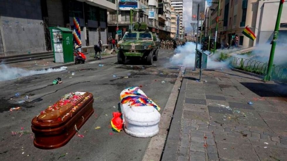 Prevén iniciar en octubre los juicios contra Áñez