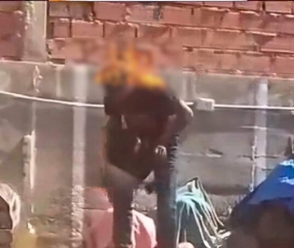 Hombre en estado de ebriedad se prende fuego en el Mercado Campesino de Tarija