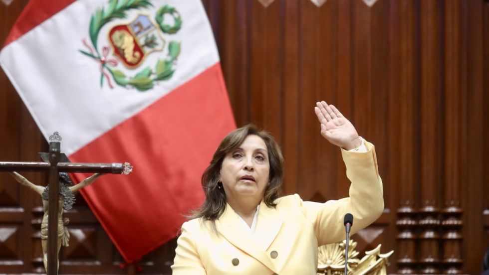 Boluarte descarta renuncia y rechaza protestas