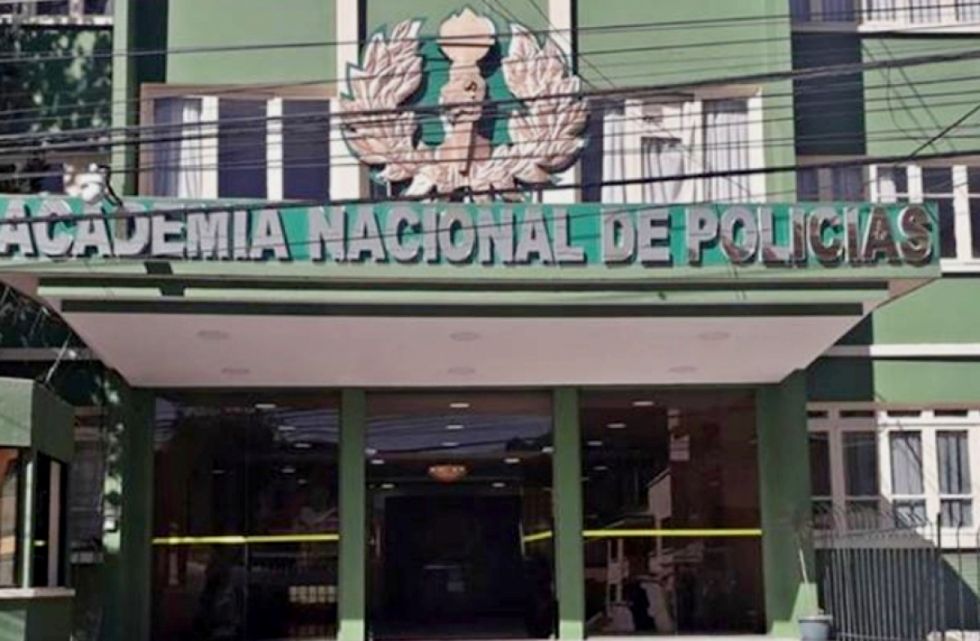 Víctimas de estafa en caso Anapol llegarían a 60 y el policía acusado de cobrar fue enviado a la cárcel