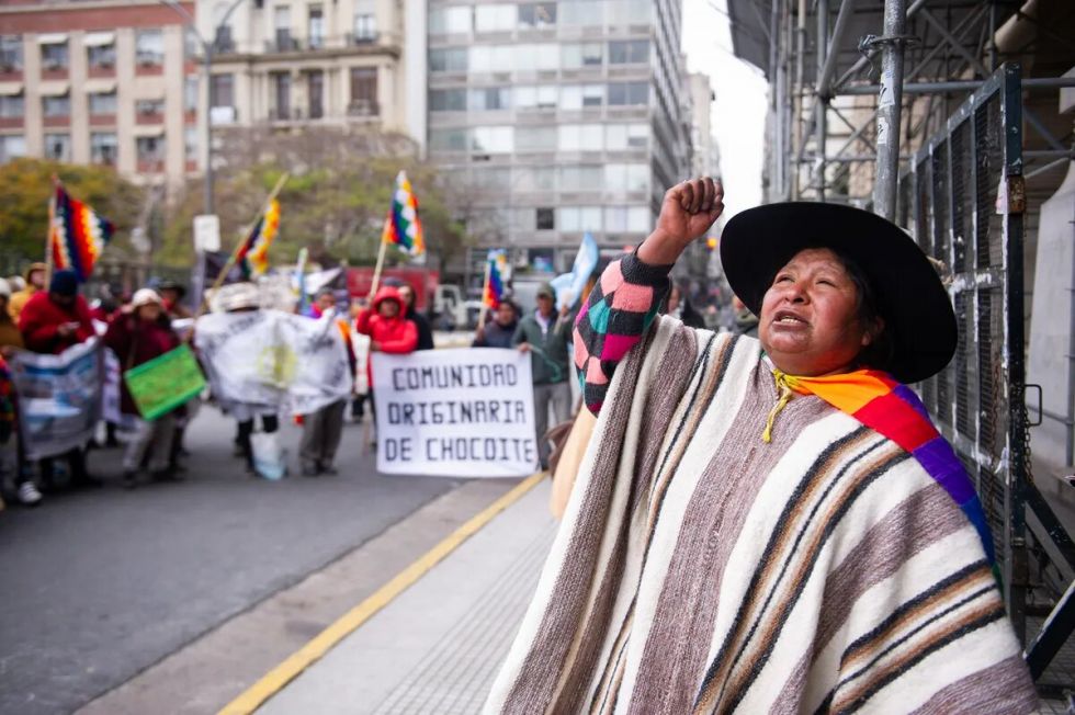 Indígenas continuarán vigilia en Buenos Aires