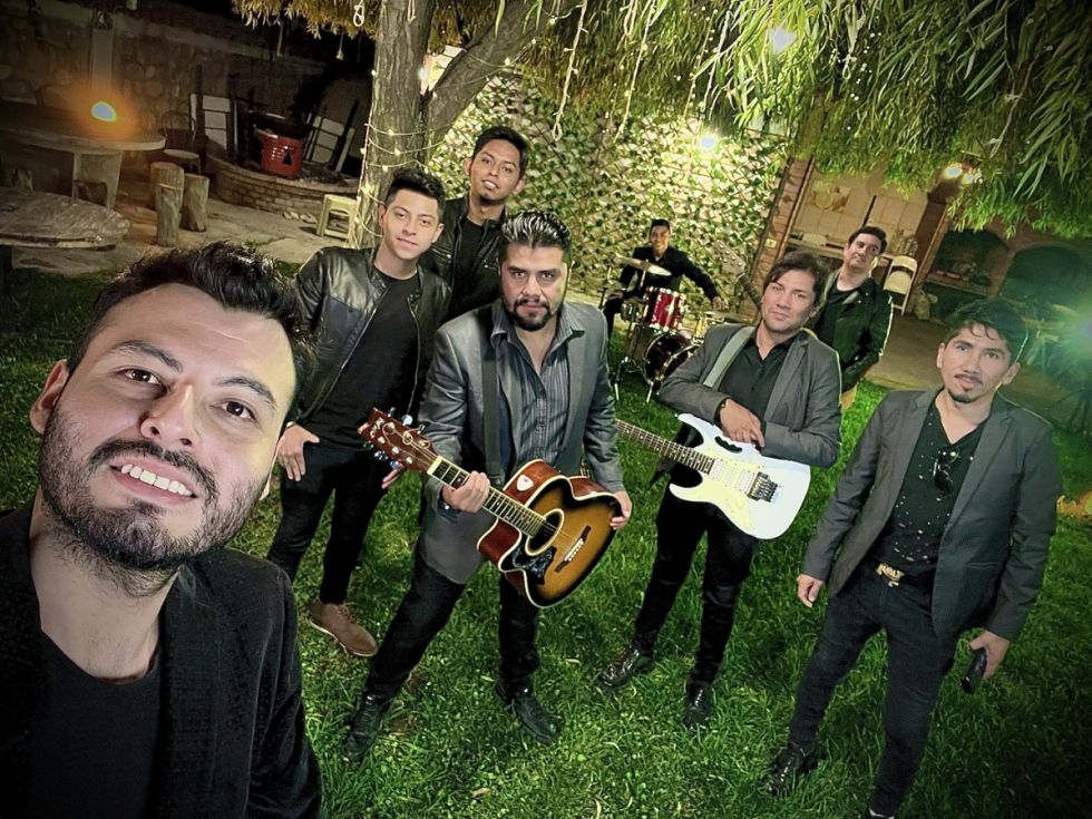(VIDEO) V Origen promociona su nuevo sencillo titulado "Sin Mirar Atrás"