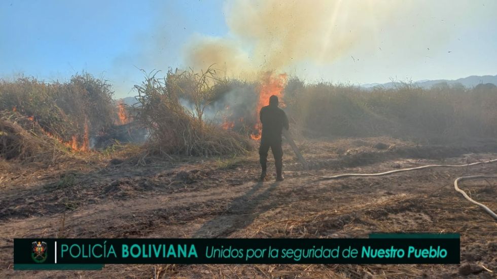 Bomberos logran sofocar incendio forestal en Bermejo