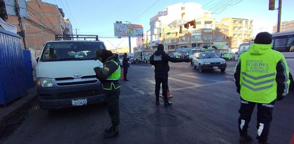 Conamype cuestiona ajuste de pasajes en El Alto 