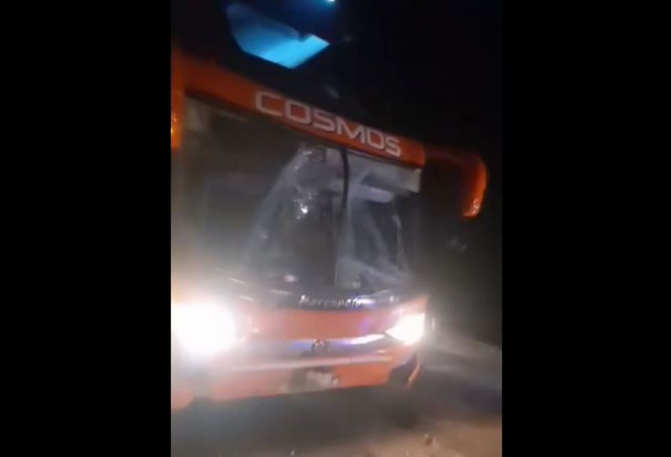 "Exceso de velocidad" de la flota Cosmos causó triple colisión en la ruta 9 de Yacuiba dejando un herido