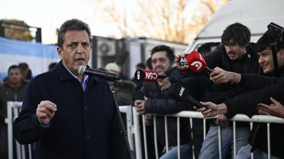 Massa anuncia que logró apoyo financiero del BM y BID