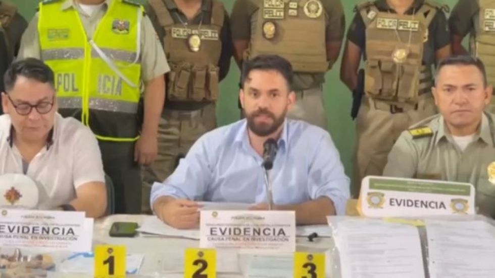 Ministro de Gobierno dice que existe en altamar otro envío de droga que pronto aterrizará en Europa