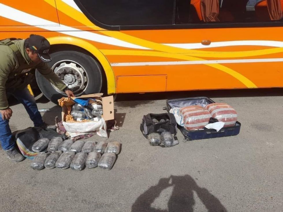 Detectan 58 kilos de marihuana en maletas y encomiendas en Tarija