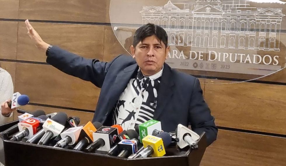 Cuéllar pide al TSE anular el Congreso del MAS en el Trópico y cambiar sede a El Alto