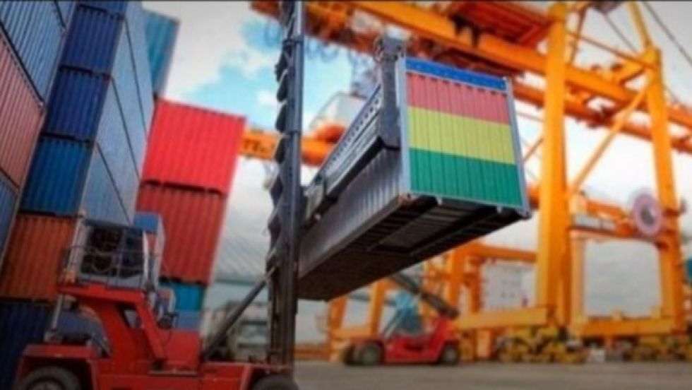 IBCE calcula pérdida diaria de $us 65 MM en el comercio exterior si la Csutcb evista bloquea caminos
