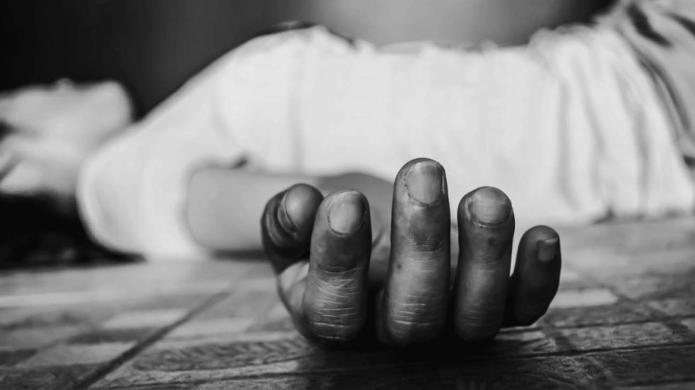 Autopsia: Mujer murió por cirrosis, no estaba embarazada 