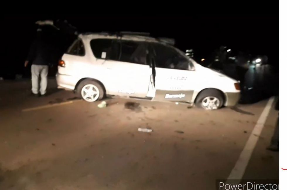 Minivan de La Veloz se accidenta en la carretera Bermejo - Tarija