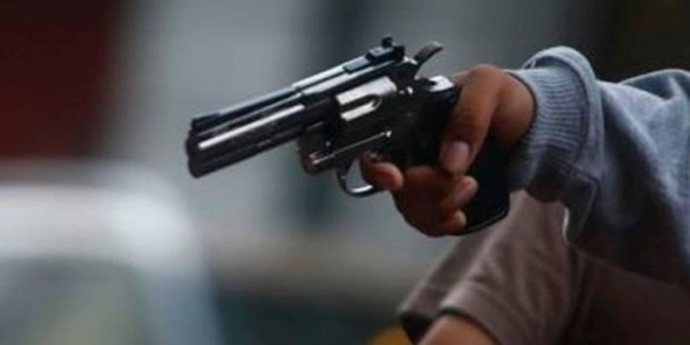 Atracadores fingen ser vendedores de autos y roban Bs 150.000 en Patacamaya; reportan dos personas heridas