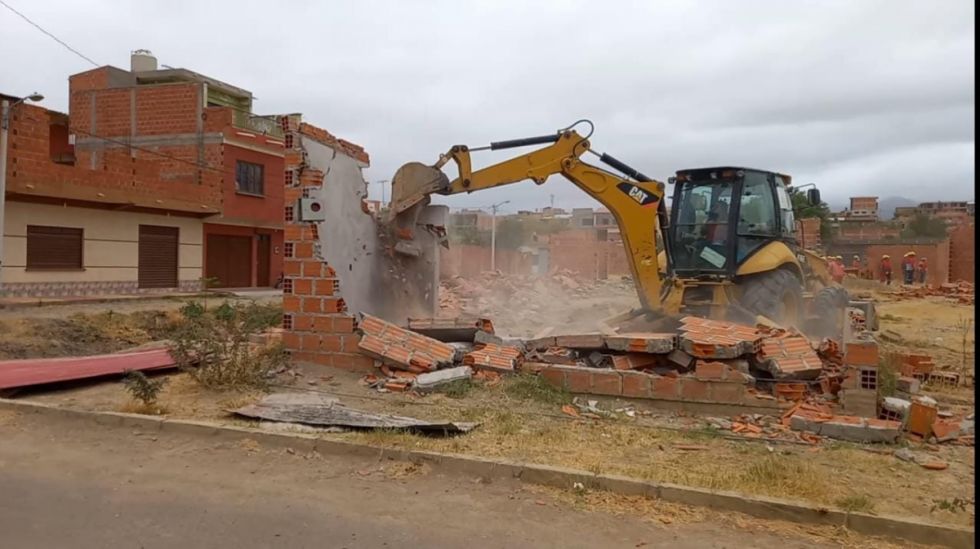 La Alcaldía recupera terrenos avasallados en Tarija