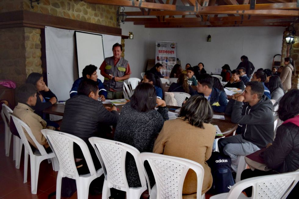 Gobernación impulsa encuentro departamental para combatir la trata de personas en Tarija