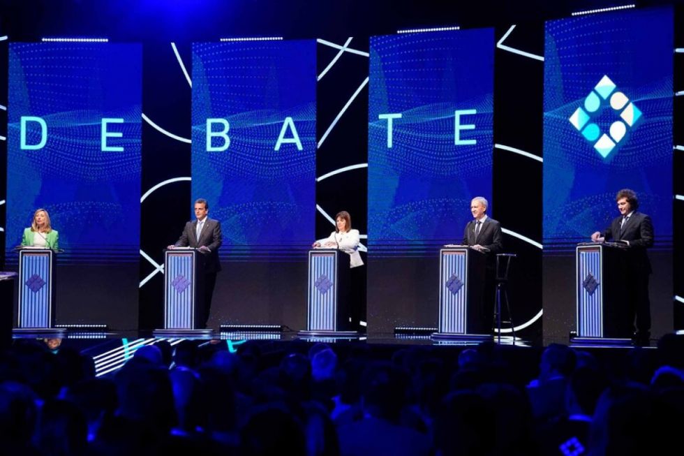 Debate en Argentina: Cinco candidatos atados a su guion