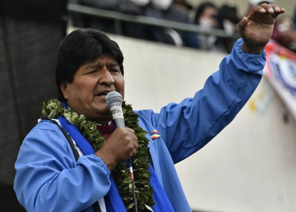 Evo pide a arcistas y fundadores “volver” al MAS