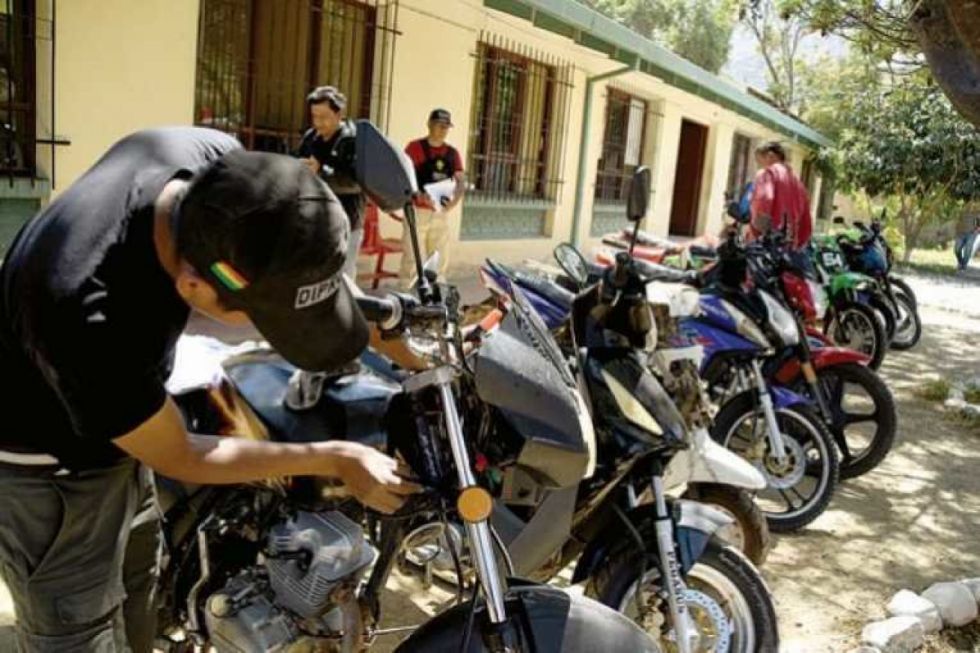 Diprove recupera motos robadas y aprehende a 3 antisociales