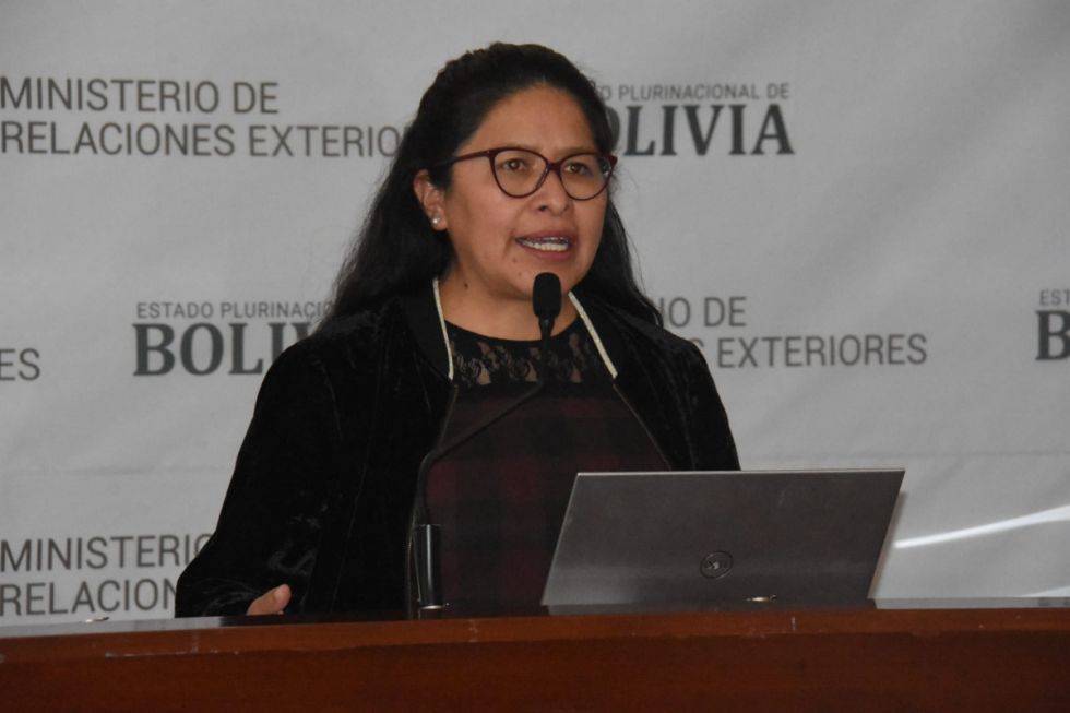 Gestionan evacuación de 22 bolivianos en Palestina