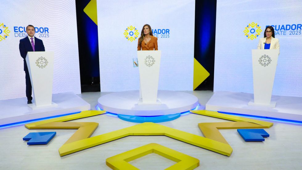 González y Noboa cierran campañas electorales