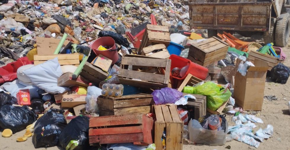 Destruyen 580 kilos de comestibles comisados y vencidos 