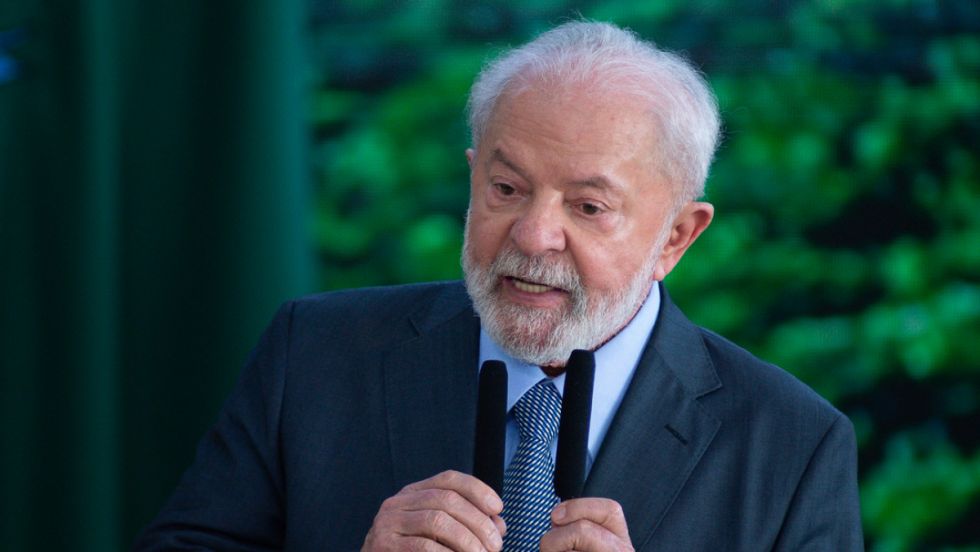 Lula pide eliminar las sanciones a Venezuela