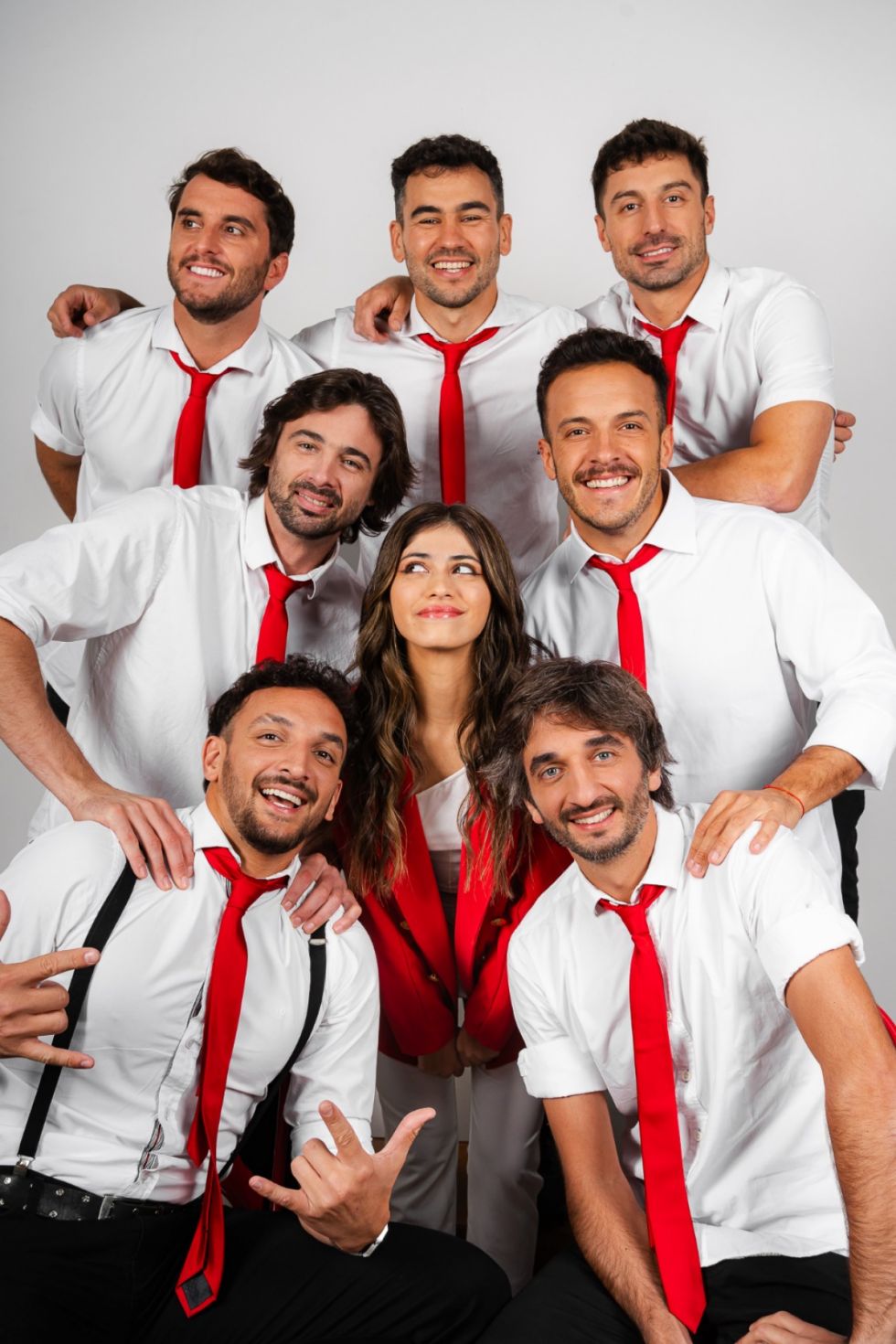 Agapornis se pone “Frágil” con la voz de Juliana Gallipoliti (VIDEO)