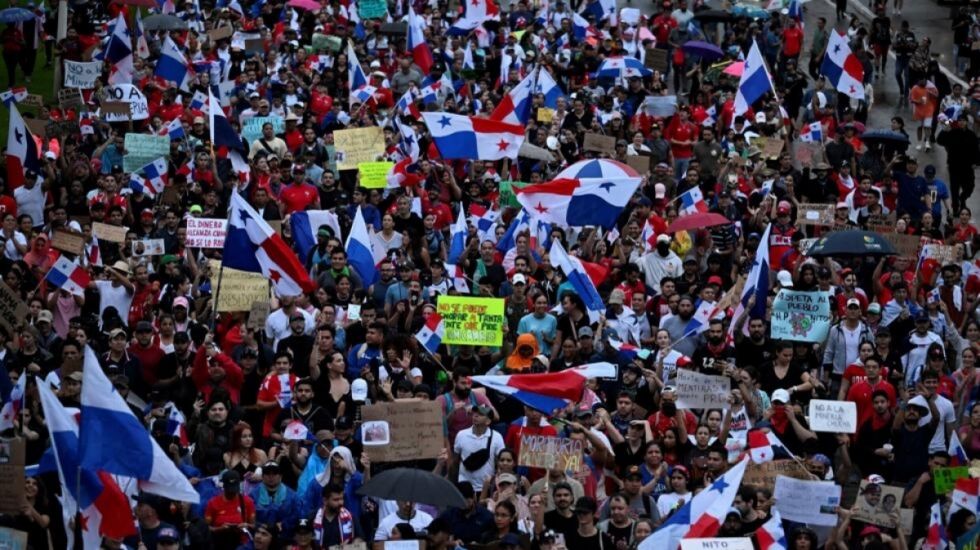 Protestas en Panamá contra contrato minero