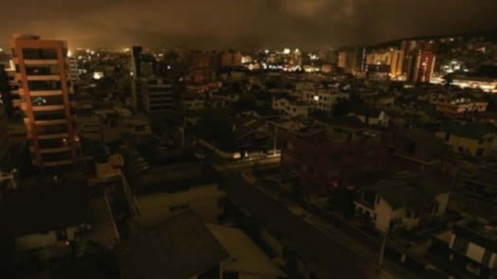 Descartan apagones durante feriado en Ecuador