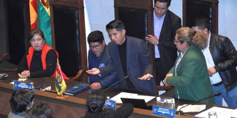 La disputa entre ‘evistas’ y ‘arcistas’ por la Presidencia del Senado se posterga hasta el lunes