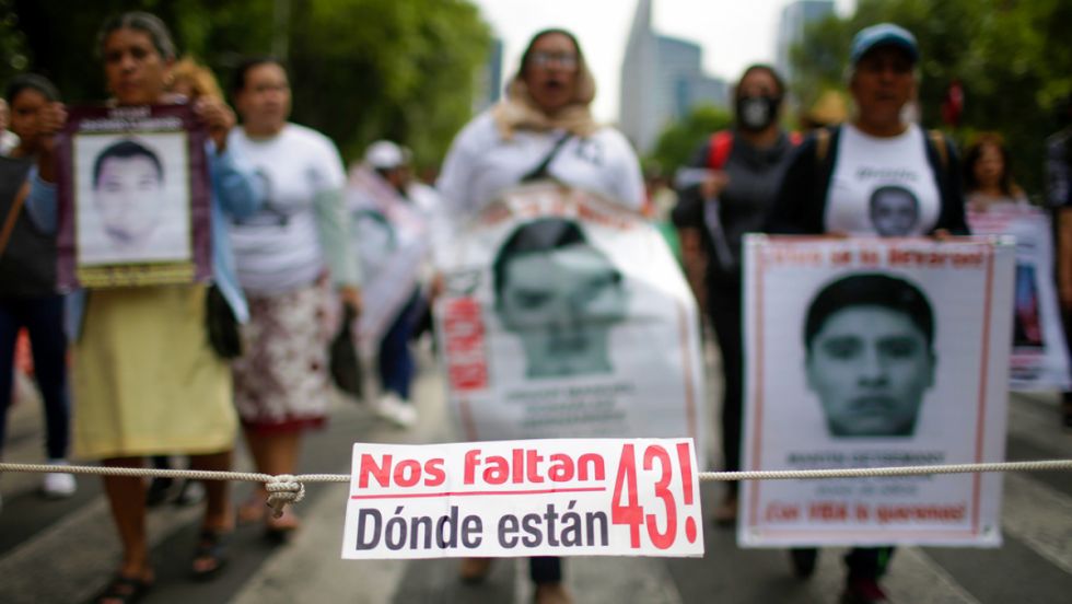 Caso Ayotzinapa: denuncian "pacto de silencio"