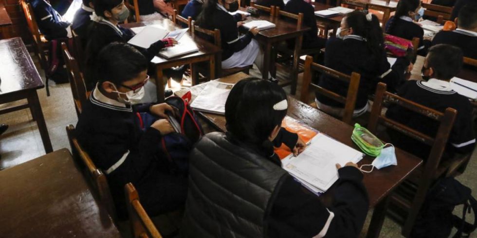 Confirman la fecha del fin de las clases y entrega de diplomas de bachilleres en todo el país
