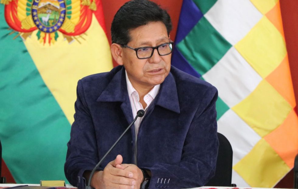Ministro Pary declaró ante la Fiscalía para negar corrupción con su empresa familiar